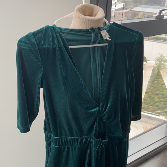 MPC green jumpsuit velvet - Picture 2 of 12